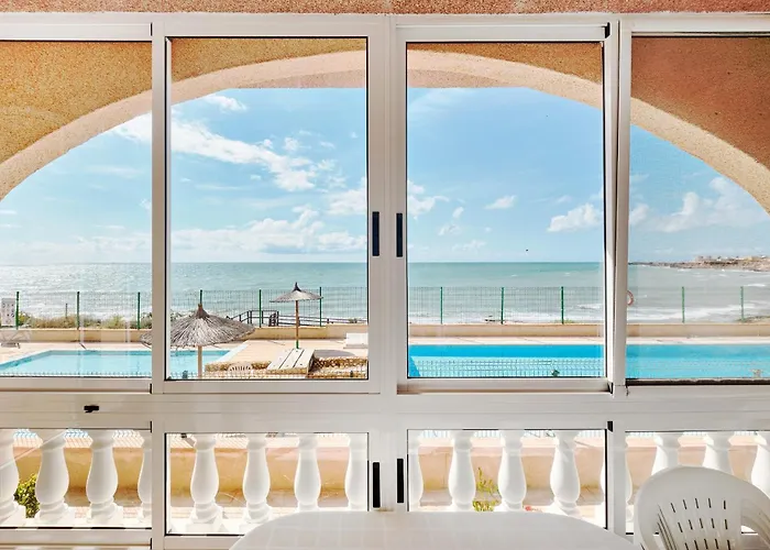 Espanhouse Martina First Line Sea View Apartment With Pool